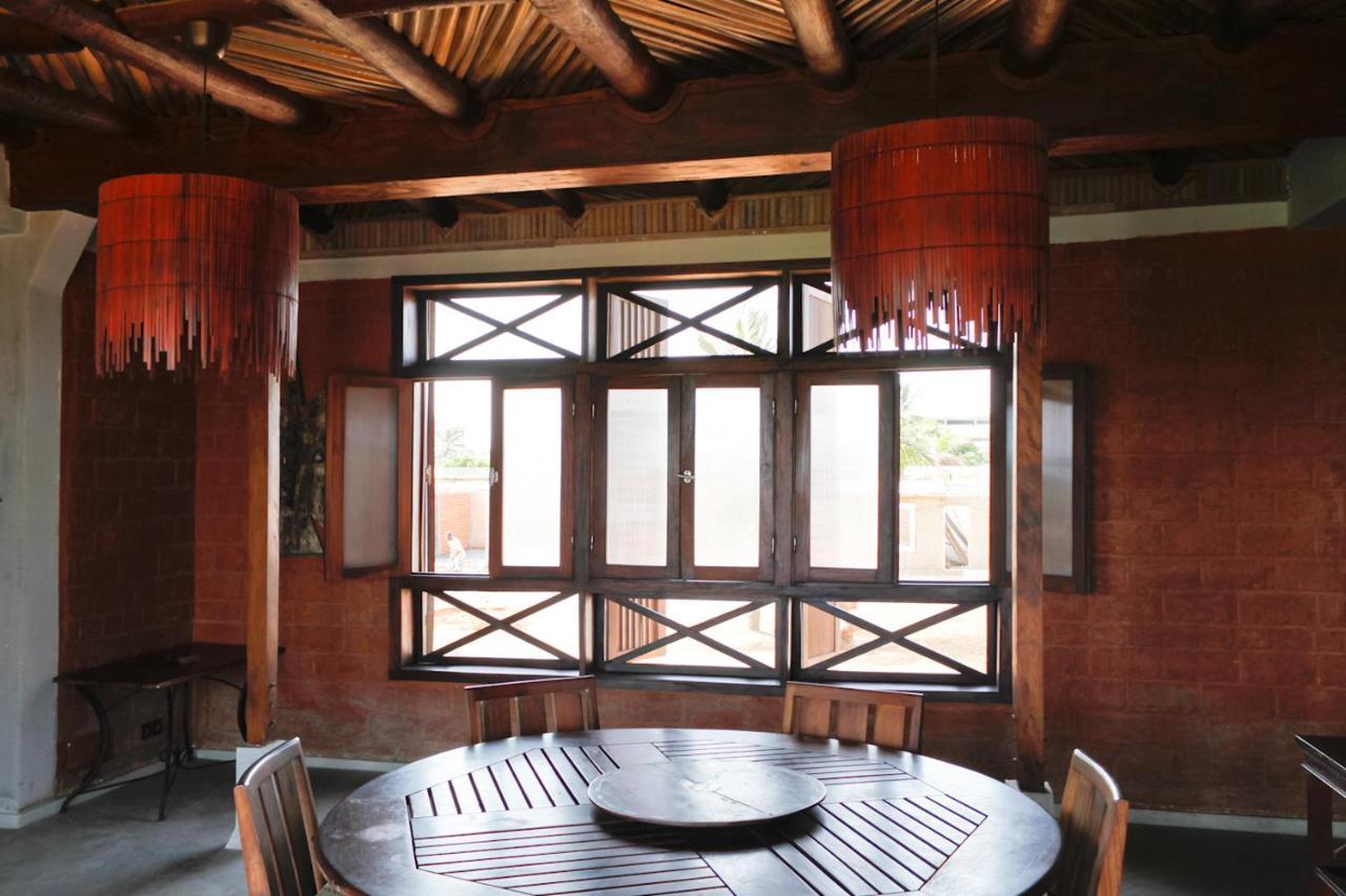 La Maison Bleue Lome Luaran gambar
