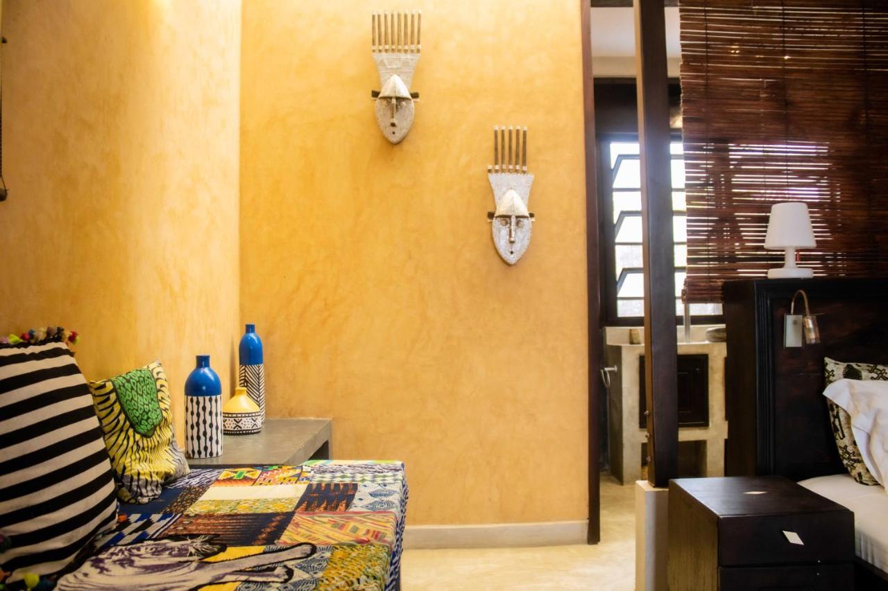 La Maison Bleue Lome Luaran gambar