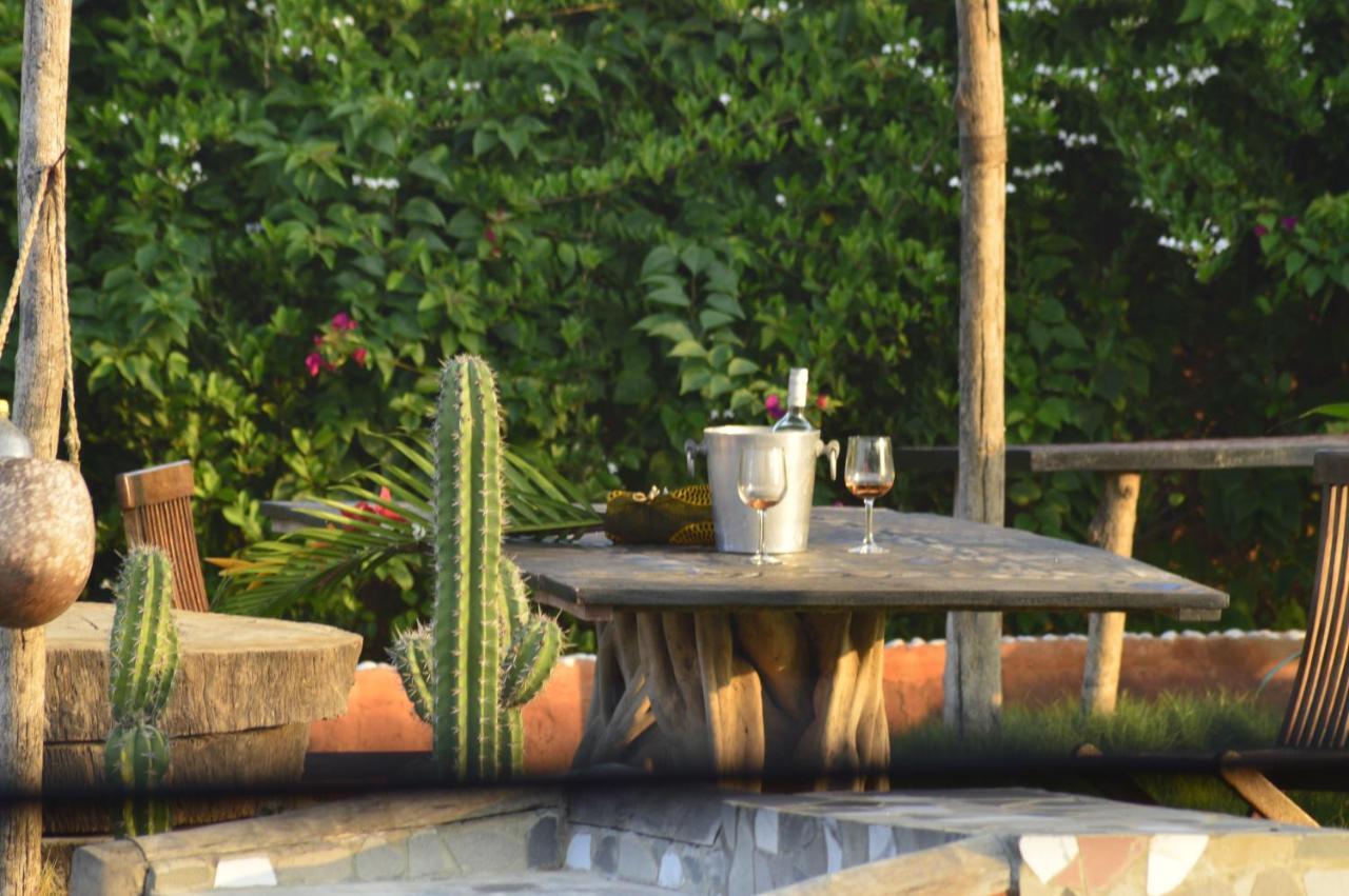 La Maison Bleue Lome Luaran gambar