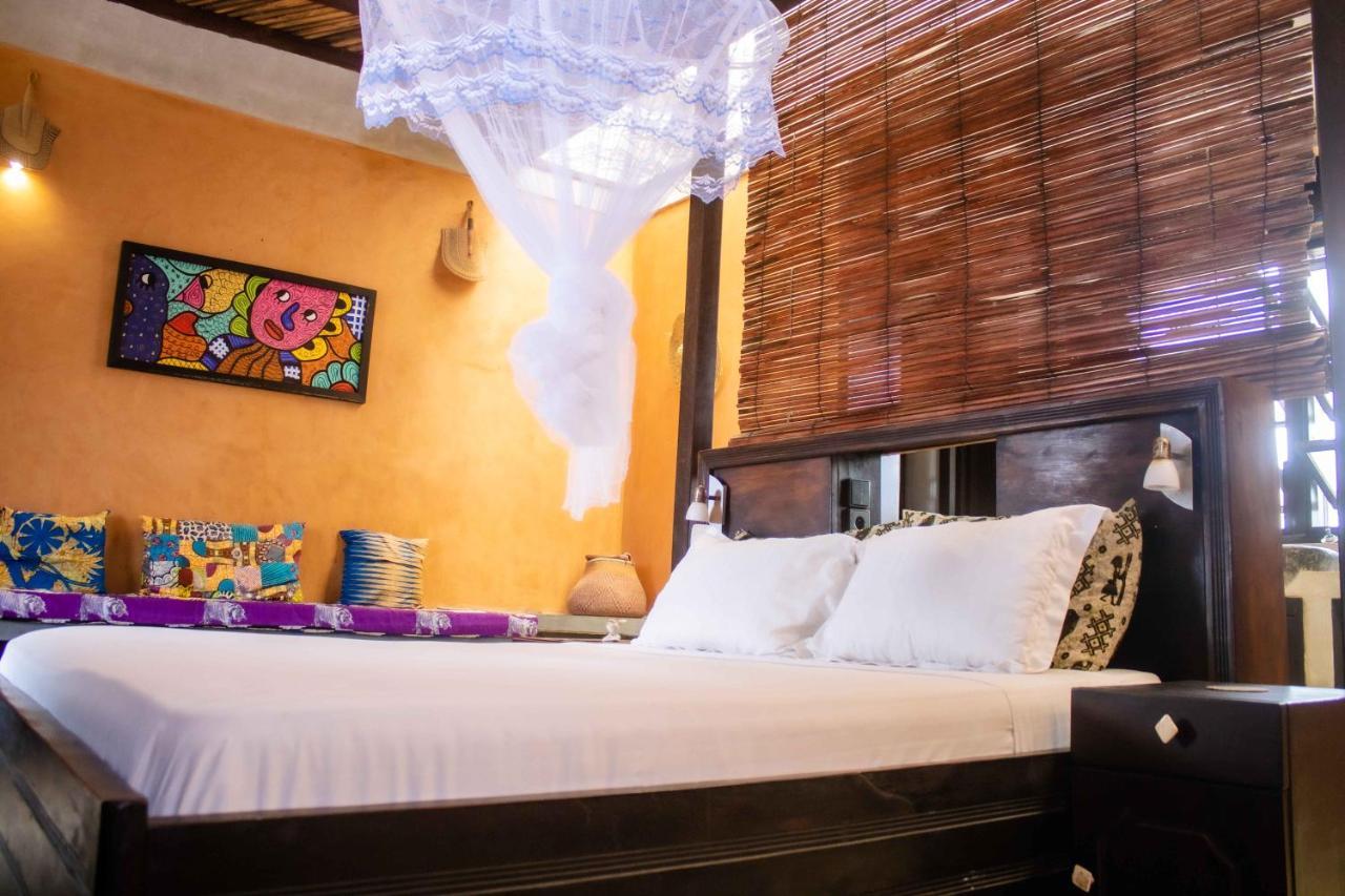La Maison Bleue Lome Luaran gambar