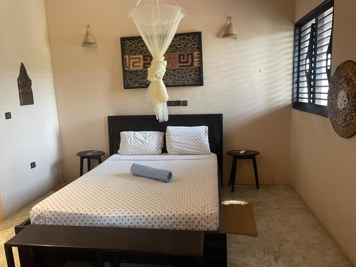 La Maison Bleue Lome Luaran gambar