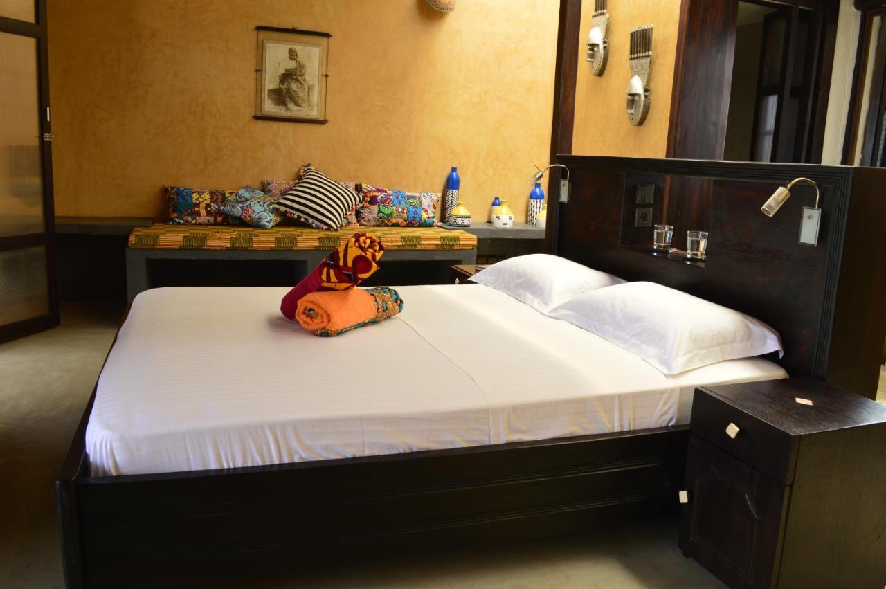 La Maison Bleue Lome Luaran gambar
