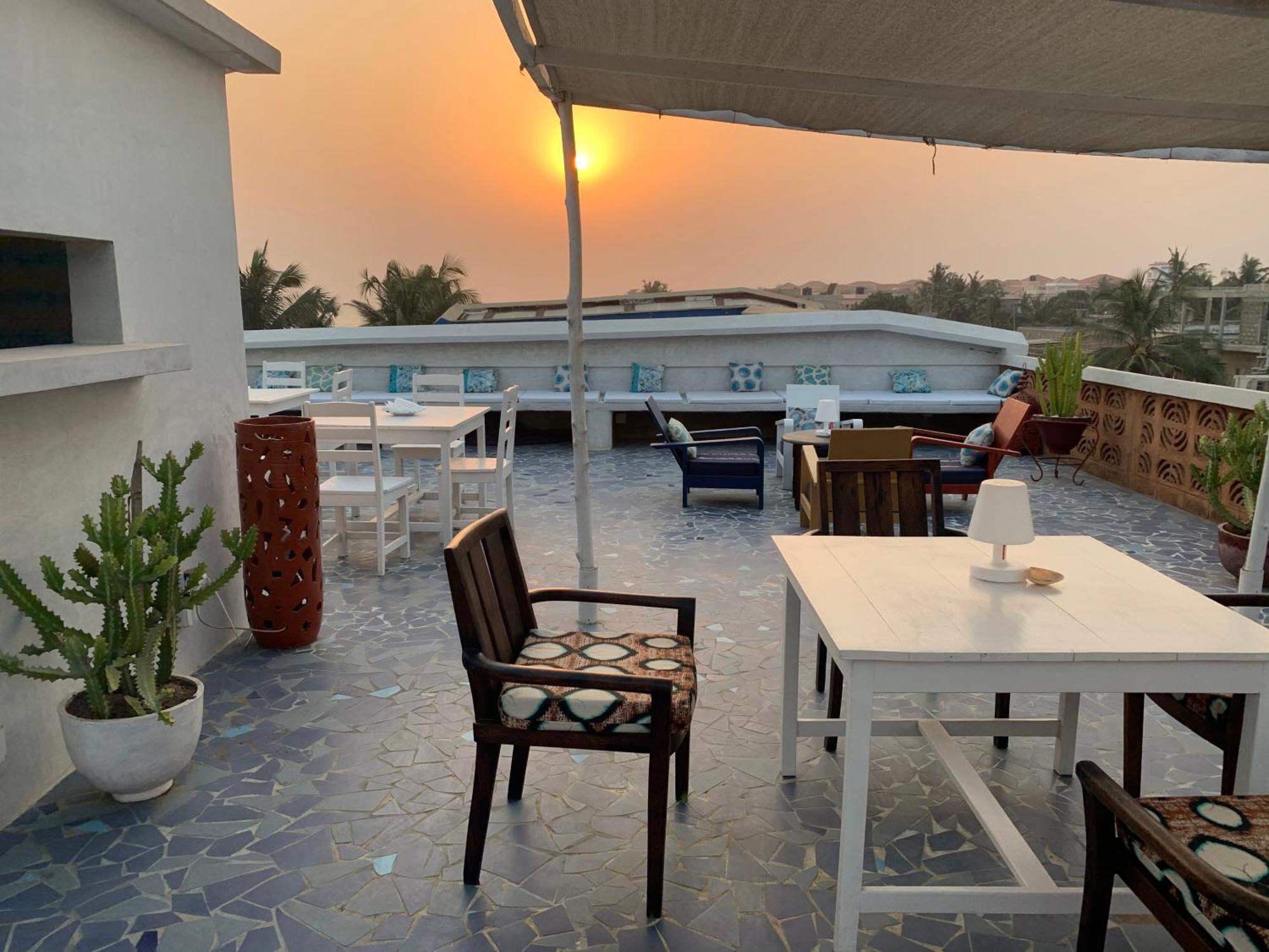La Maison Bleue Lome Luaran gambar
